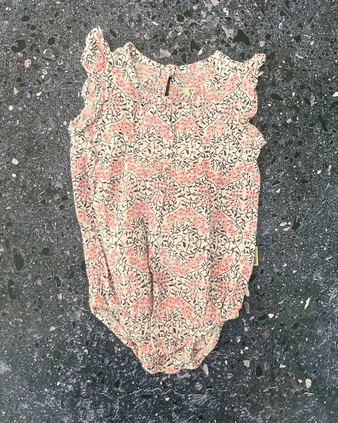 Sticky Fudge white floral baby grow 0/3M