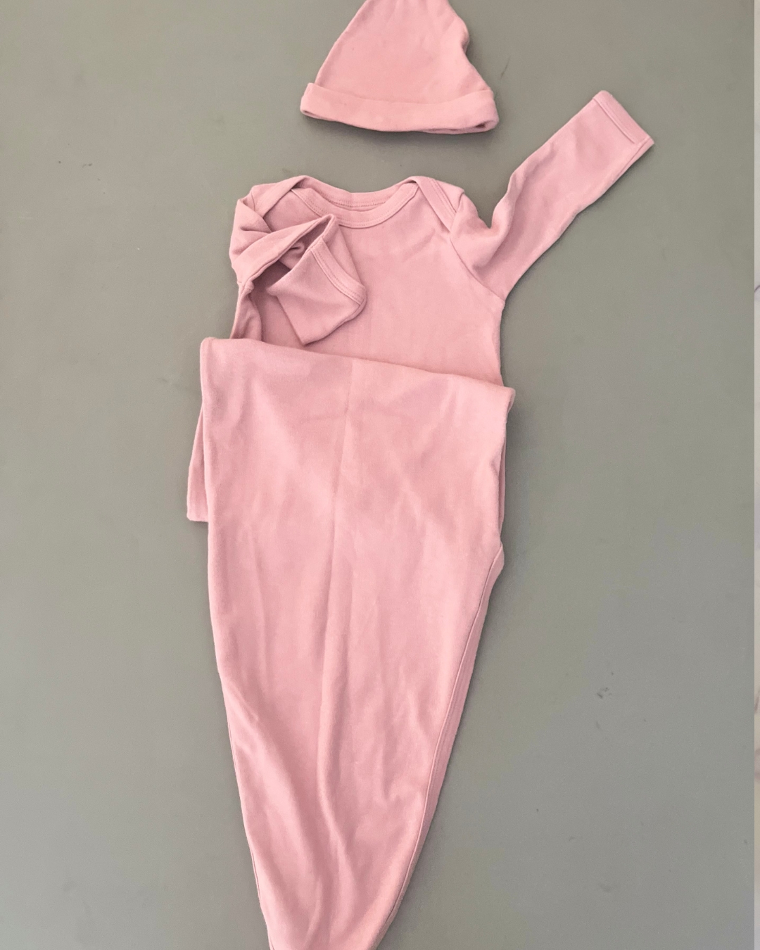 Anneen Henze pink sleep sack and beanie 3/9M