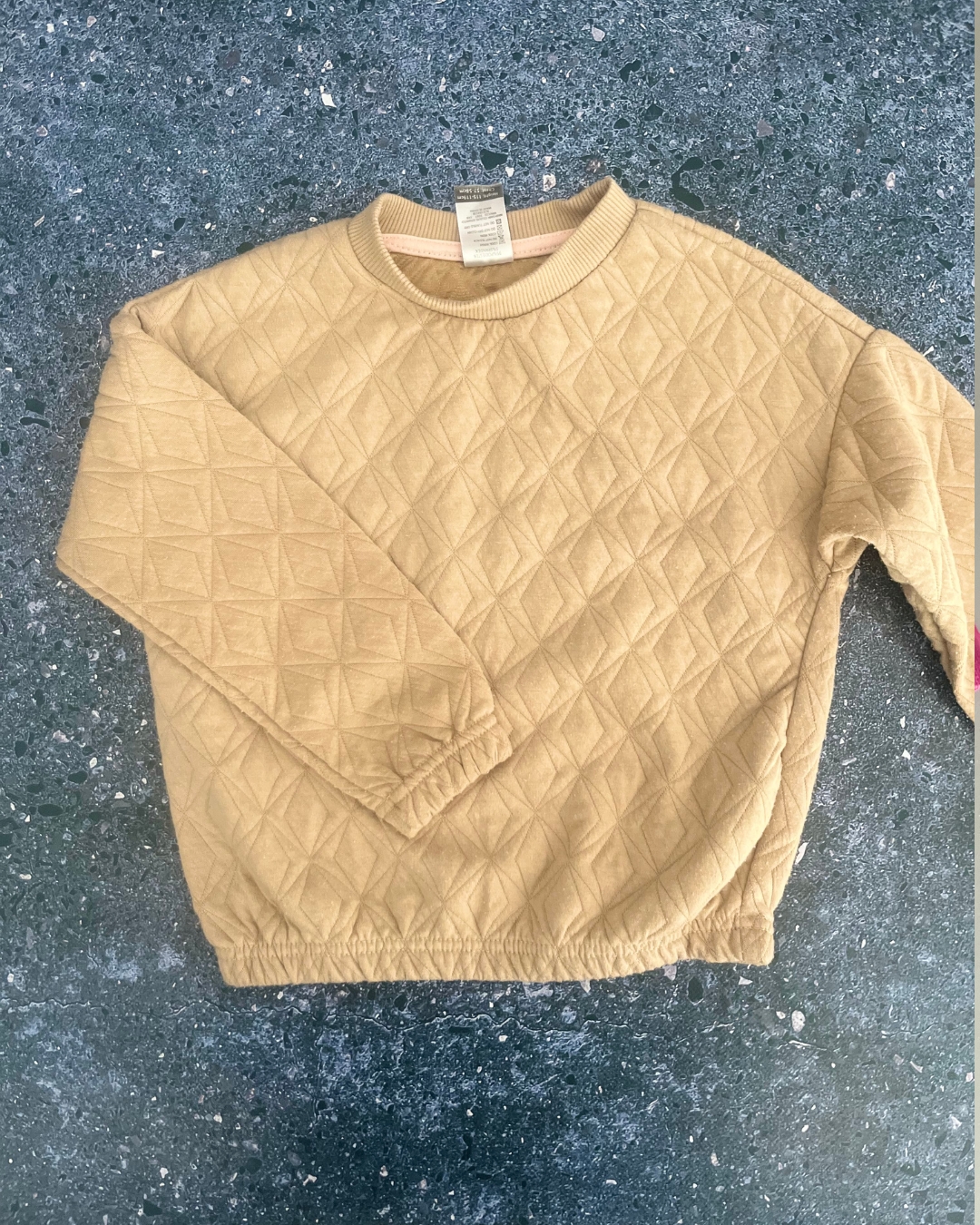 Qtee brown triangle sweater 5/6Y