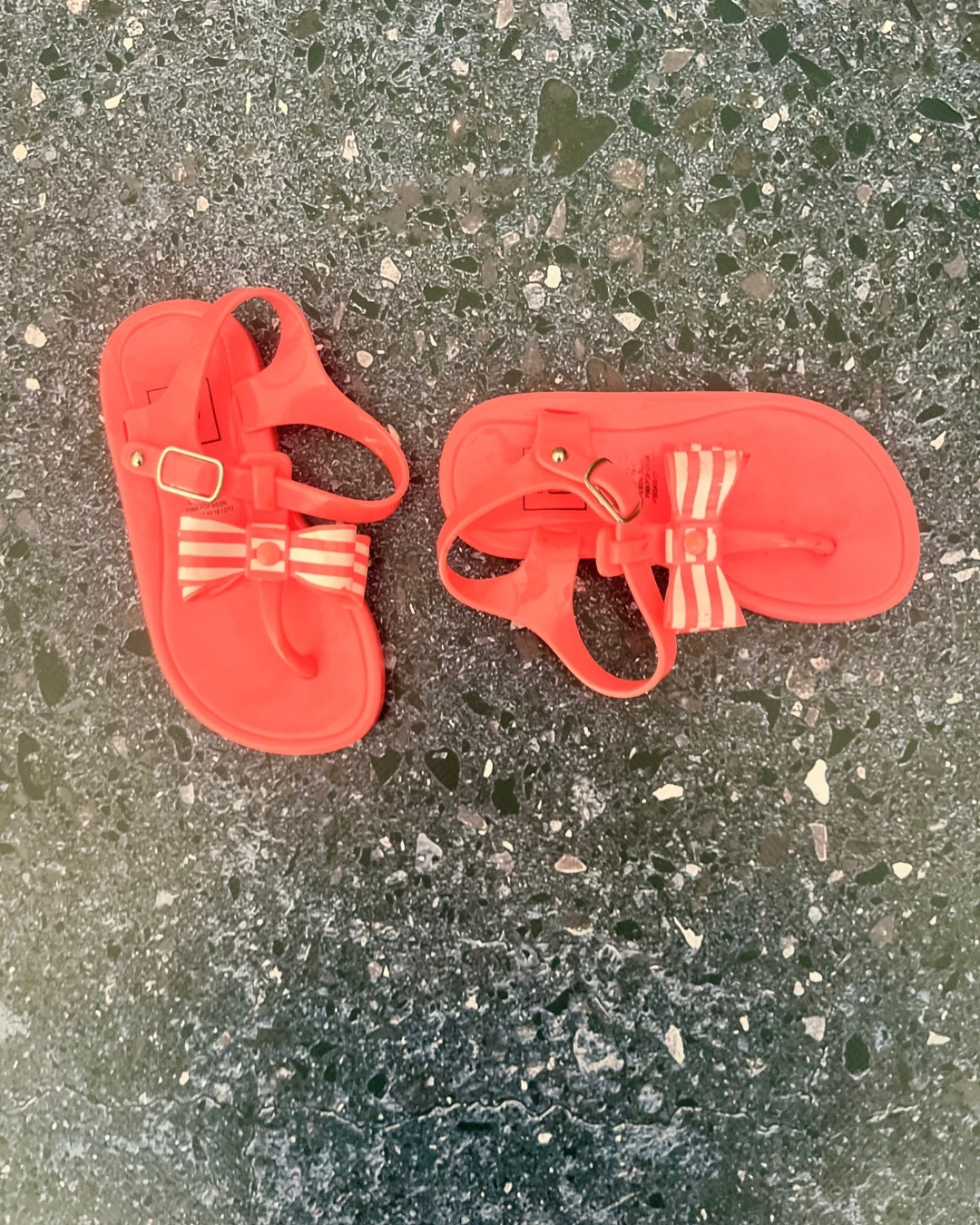 Gap orange flops Size 5