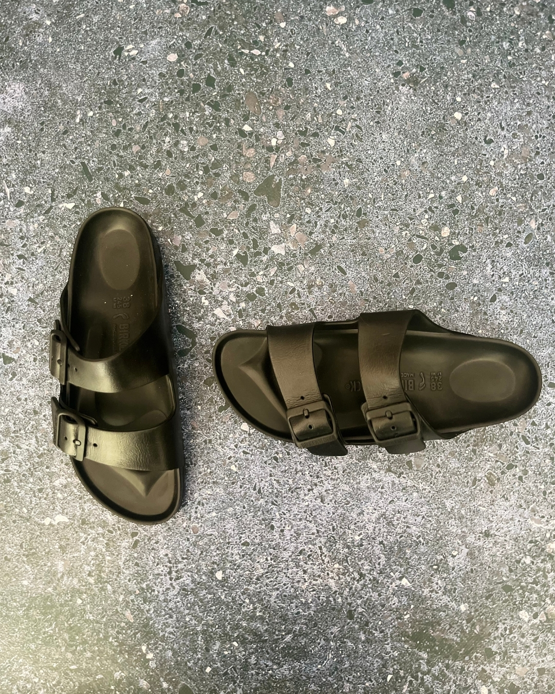 Birkenstock black sandals Size 5.5