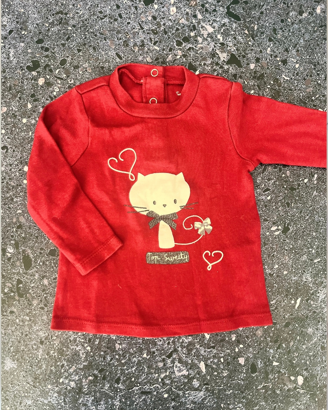 Orchestra red cat long sleeve top 9M