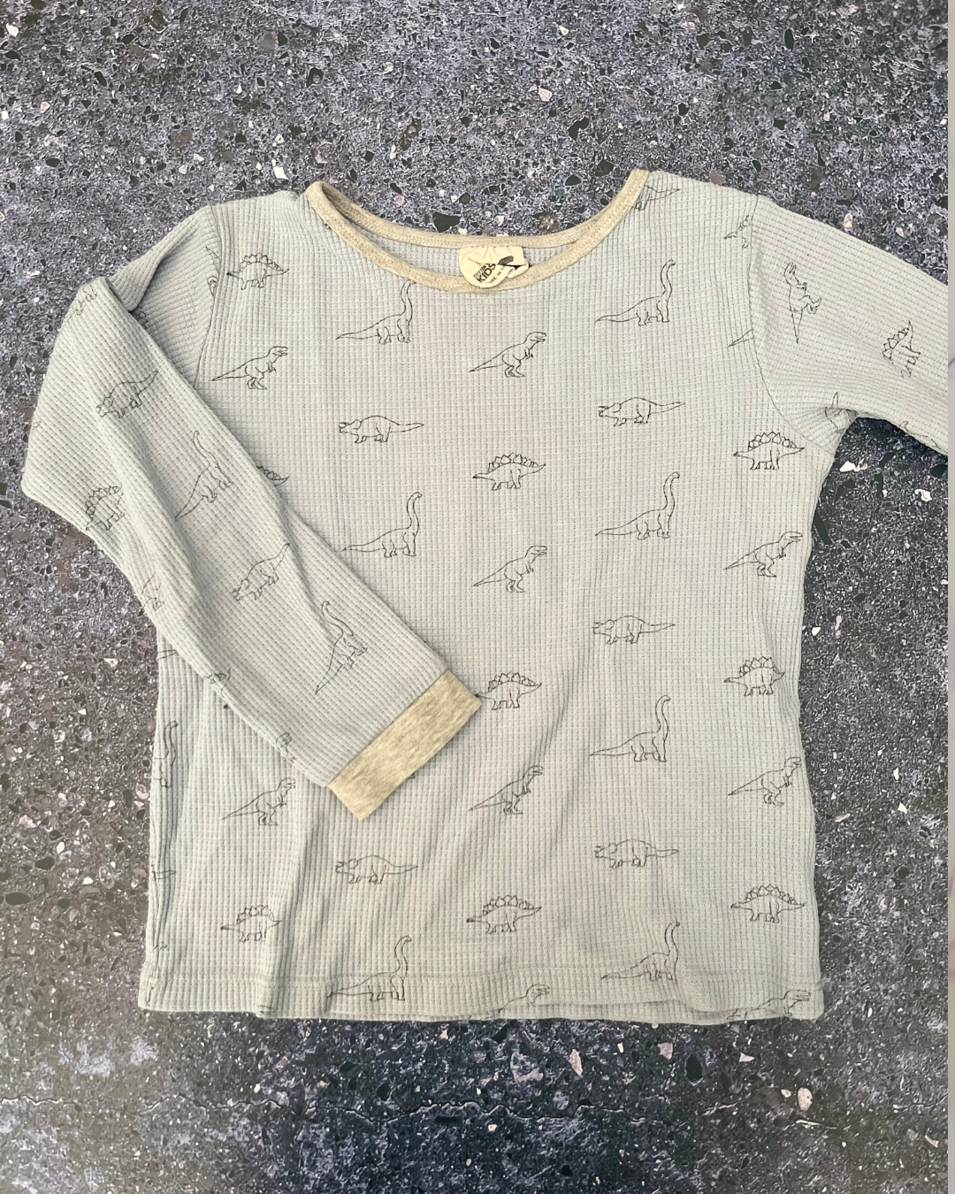 Cotton On blue dinosaur print pyjama set 6Y