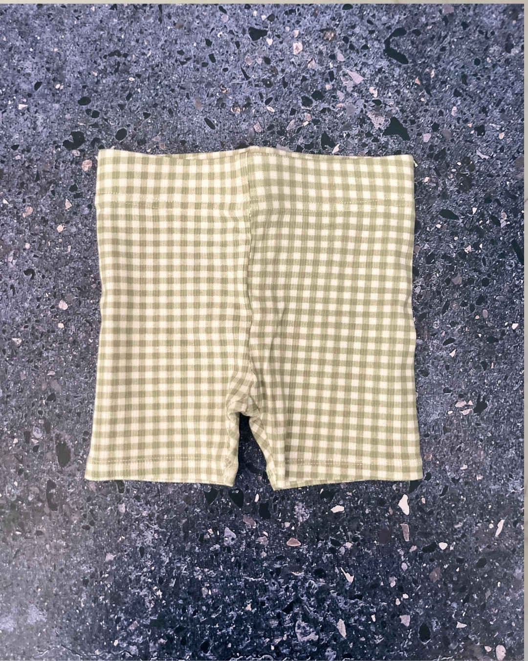 Cotton On green and white checkered cycling shorts 2Y