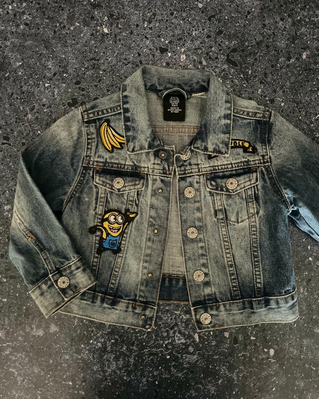 H&M blue denim MInions jacket 18/24M