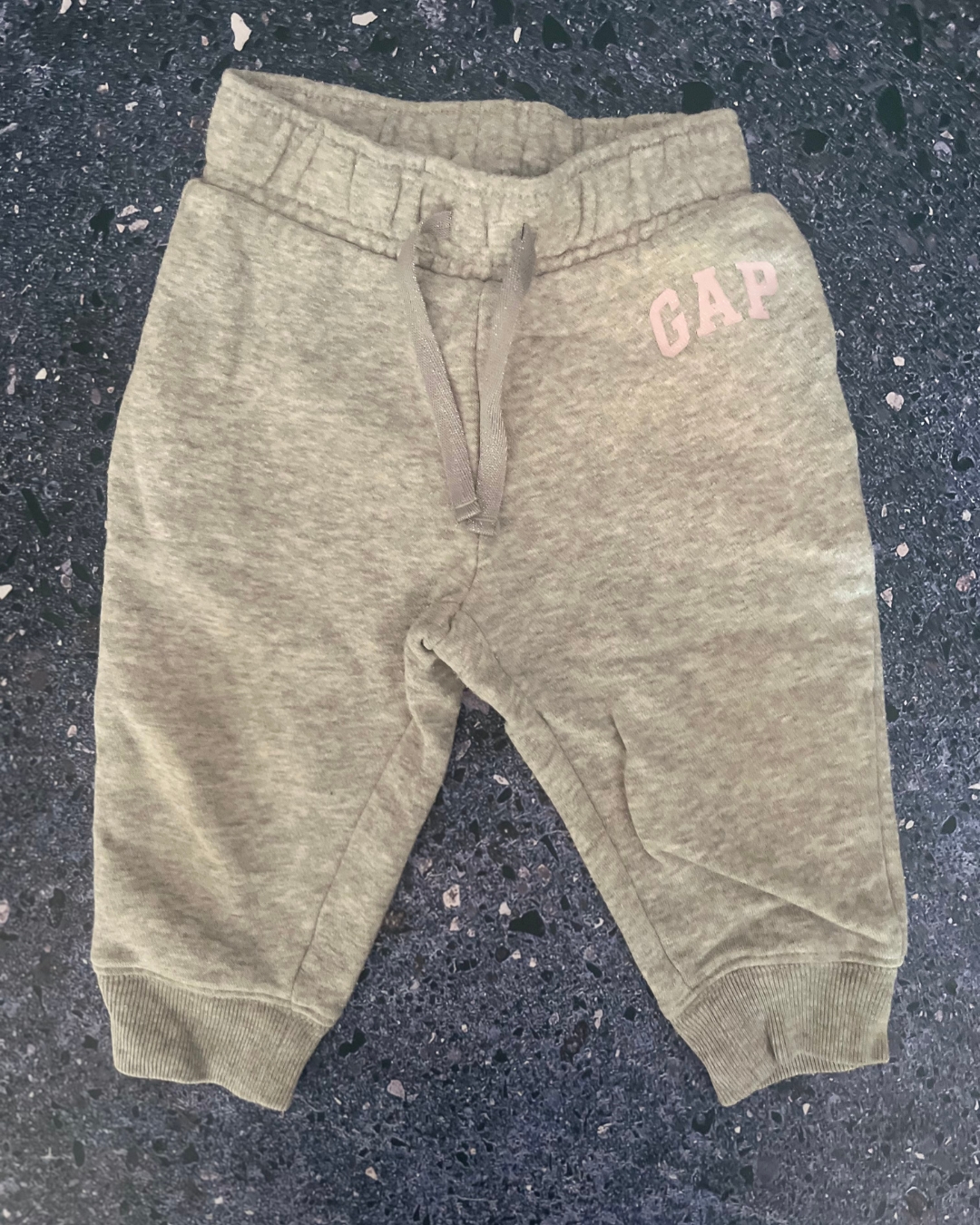 Gap grey tracksuit pants 12/18M