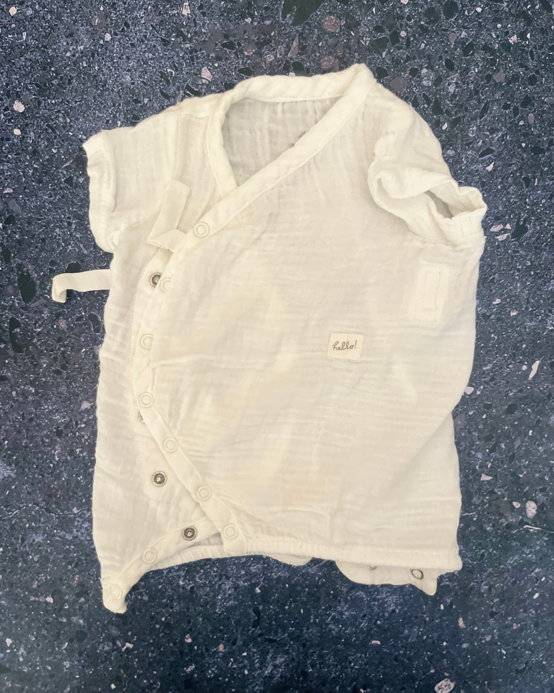 H&M white button up top o/1M