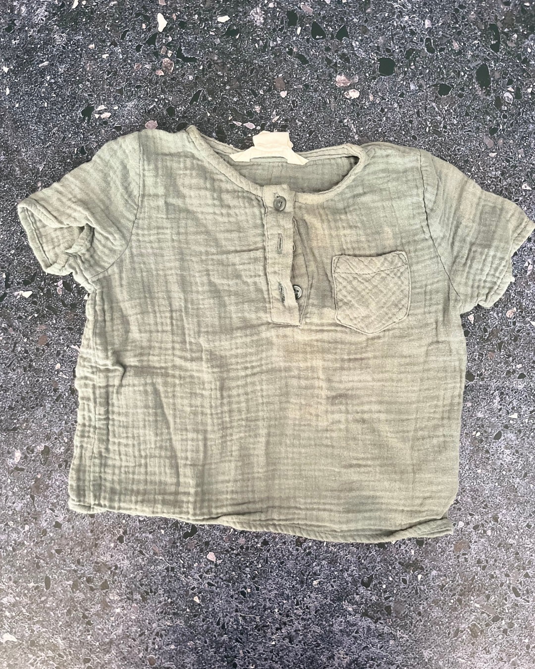 Cotton On green waffle weave T-shirt 6/12M