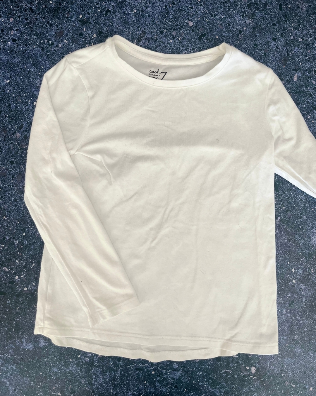 Woolworths white long sleeve T-shirt 7Y