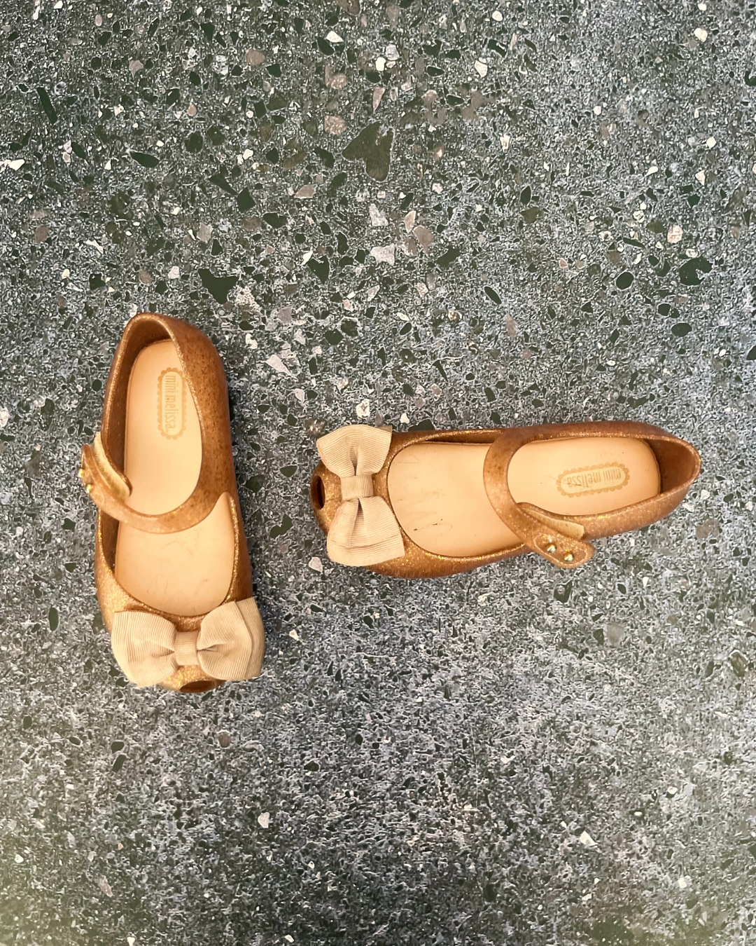 Mini Melissa pink glitter bow tie shoes Size 8