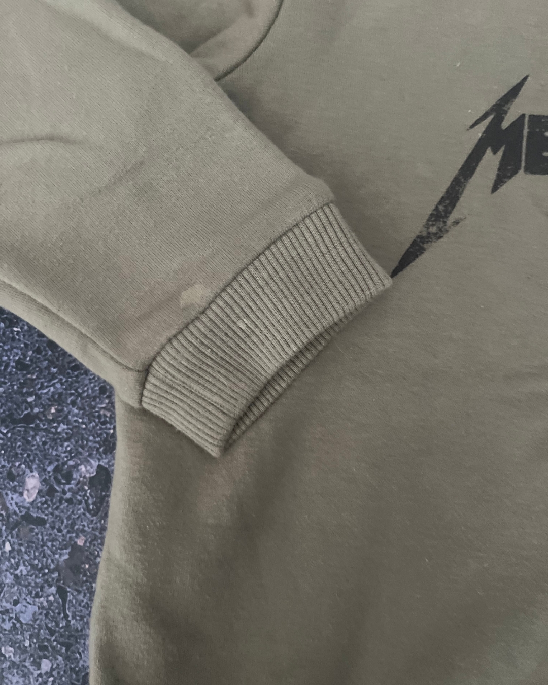 Cotton On green Metallica sweater 18/24M - Image 2