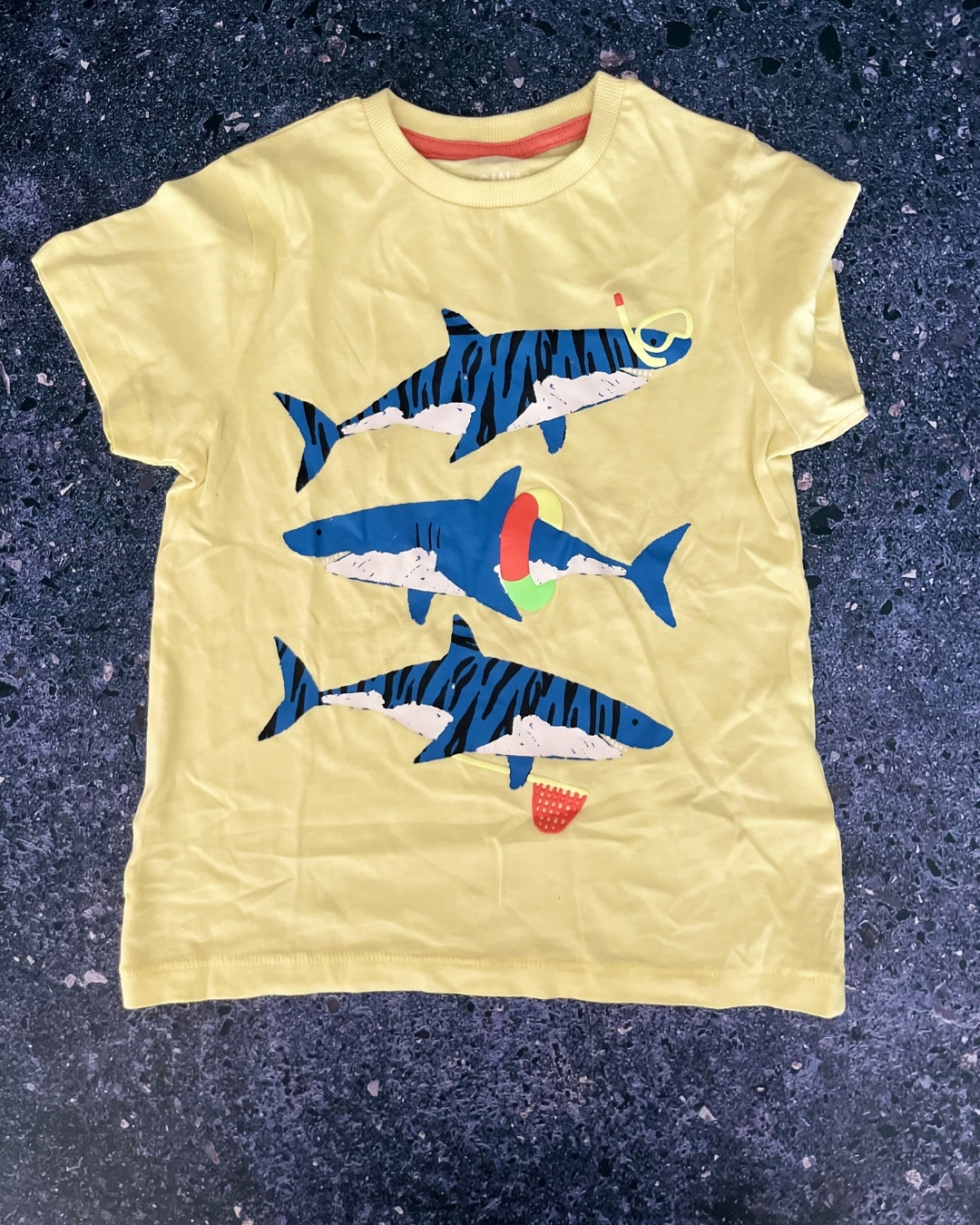 M&S yellow sharks T-shirt 3/4Y