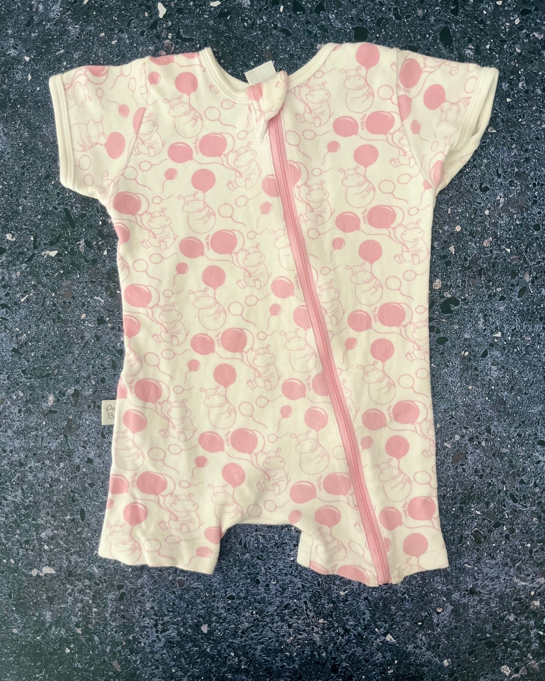 Poogy Bear white hippo romper 12/18M