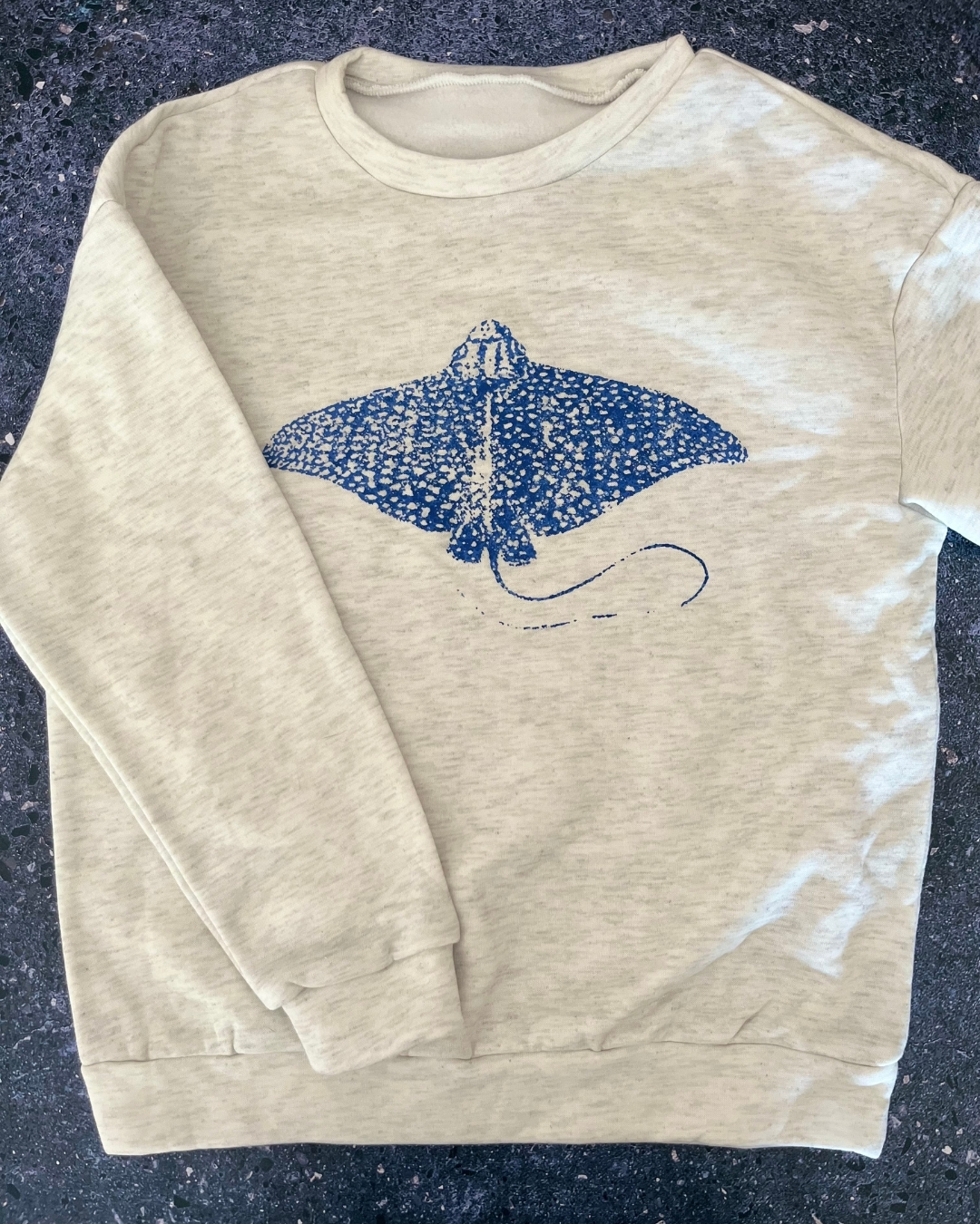 Grey melange manta ray sweater Small