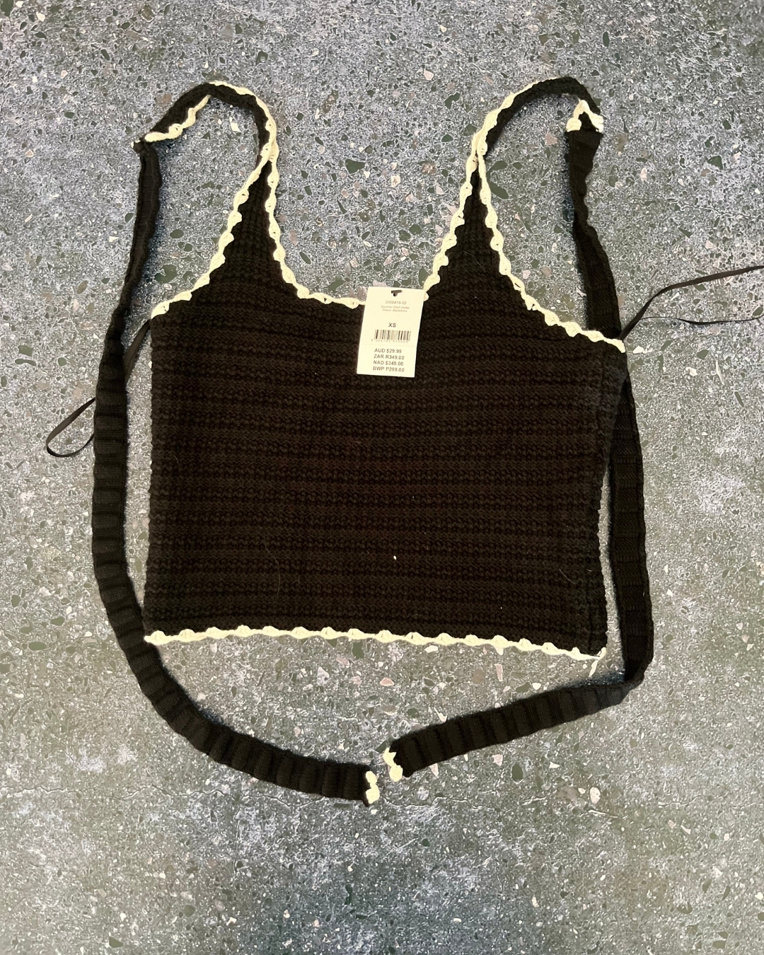 *NEW* Cotton On black knitted crop top X Small