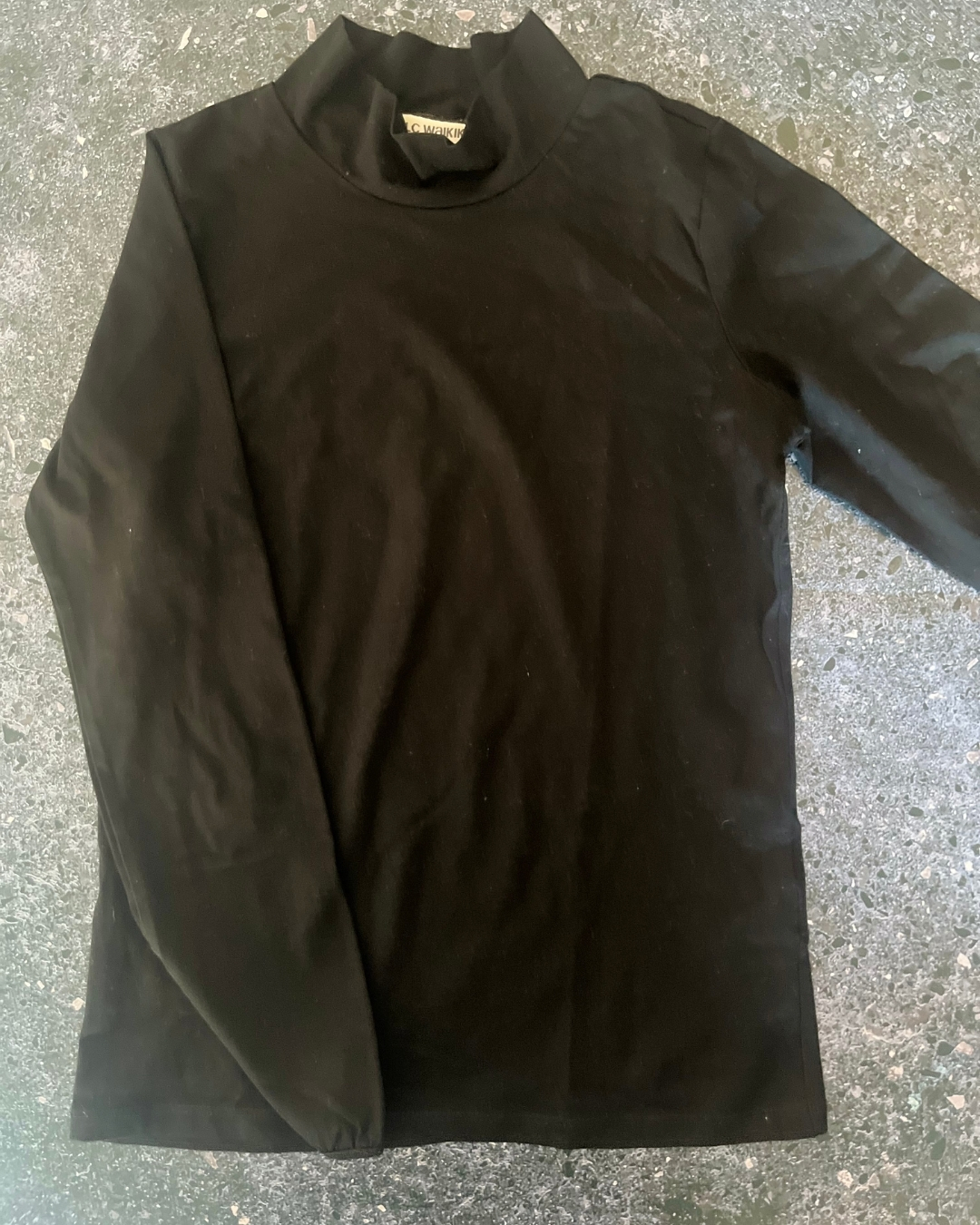 LC Waikiki black long sleeve top 9/10Y