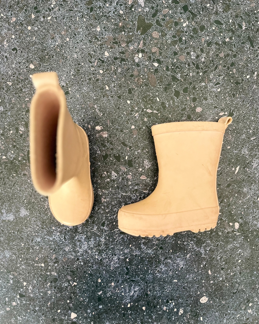 Mango pink gumboots Size 4