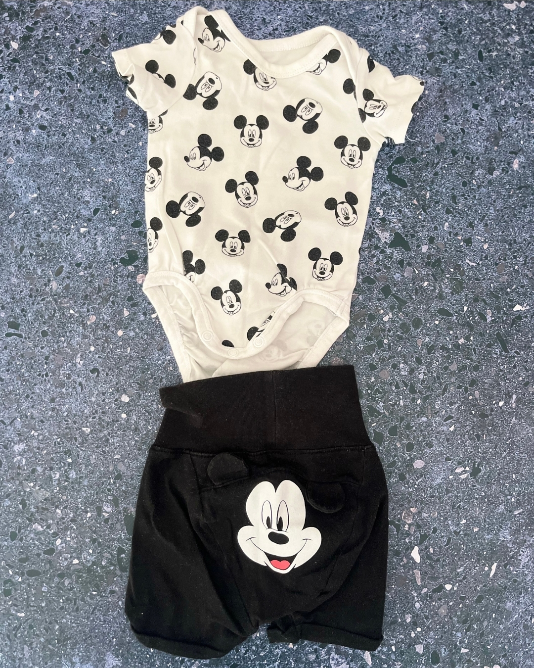 H&M white and black Mickey Mouse baby grow and shorts 1/2M