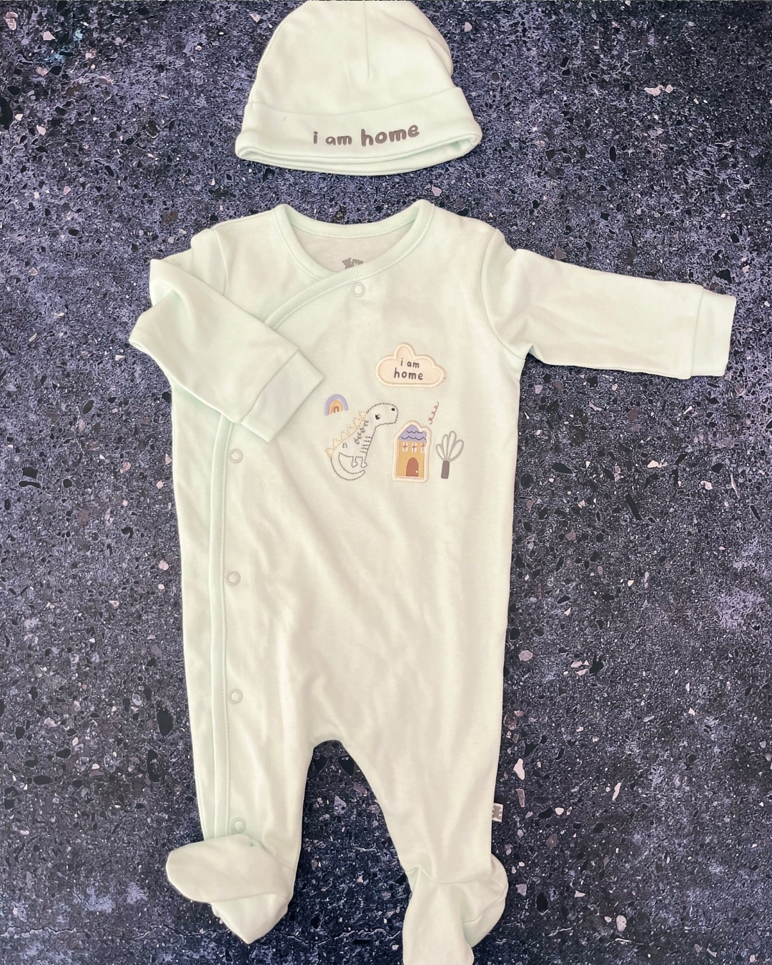 Woolworths mint green I am Home onesie and beanie set 1/3M
