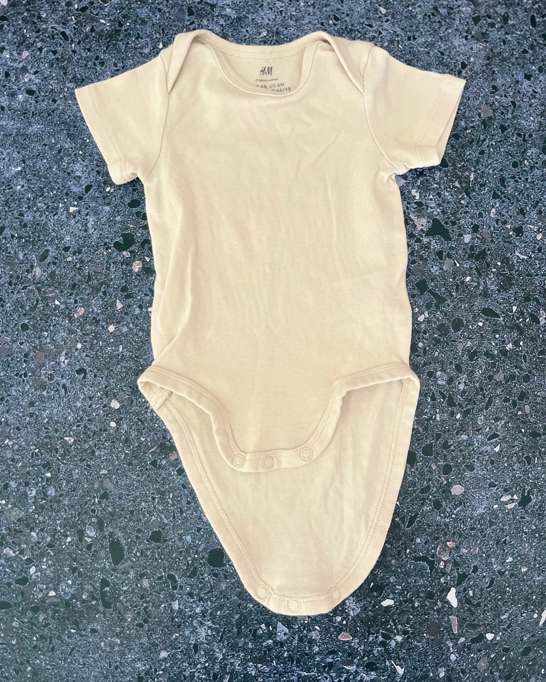 H&M beige baby grow 4/6M