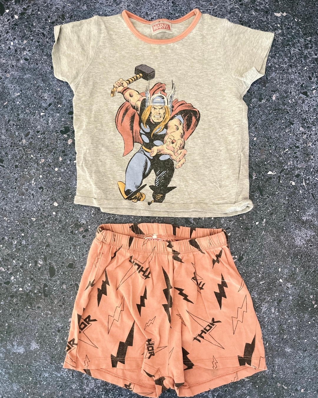 Cotton On Marvel pajama set 2Y