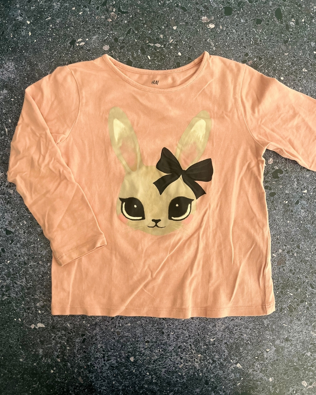H&M dusty pink bunny long sleeve T-shirt 5/6Y