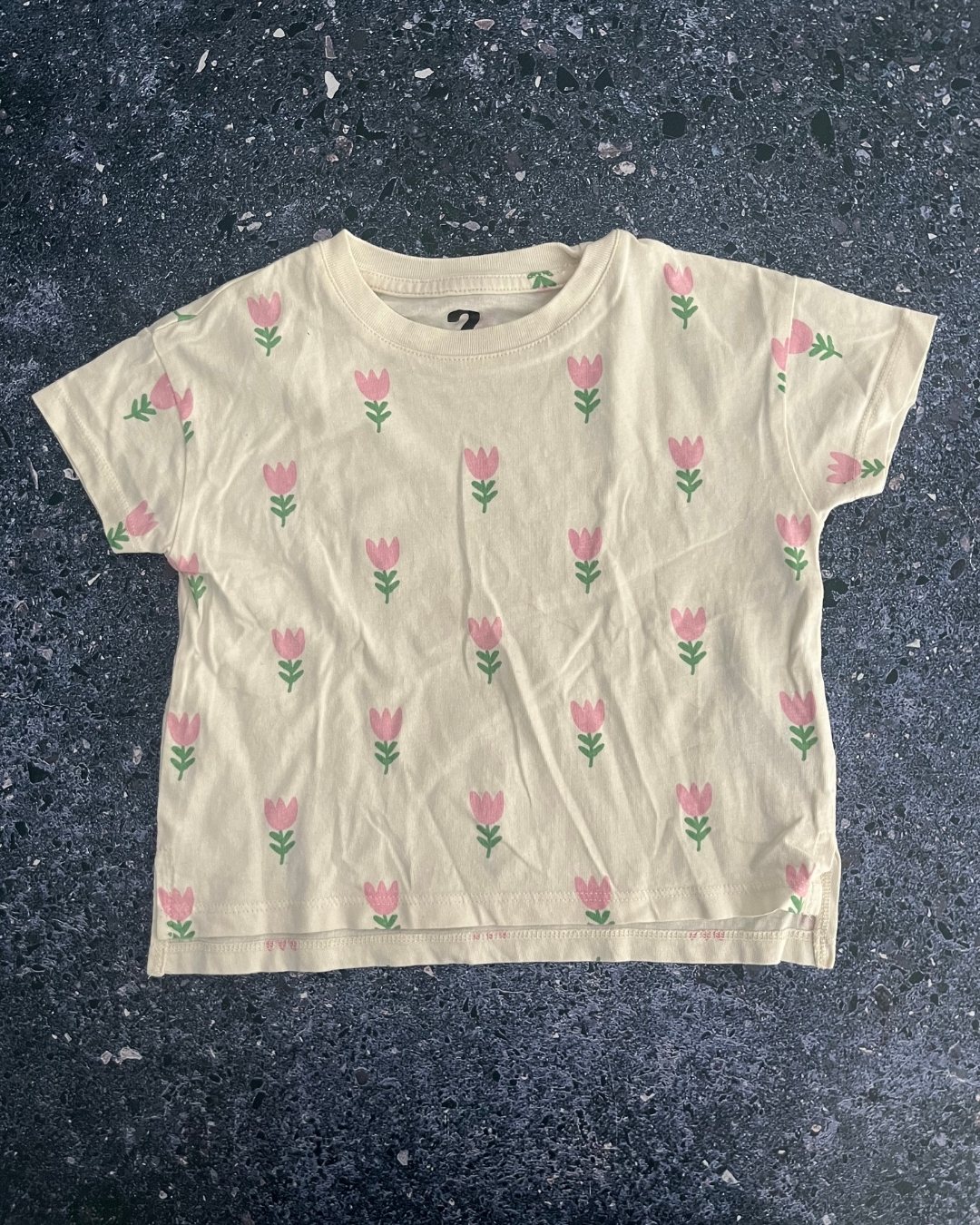 Cotton On beige roses T-shirt 2Y