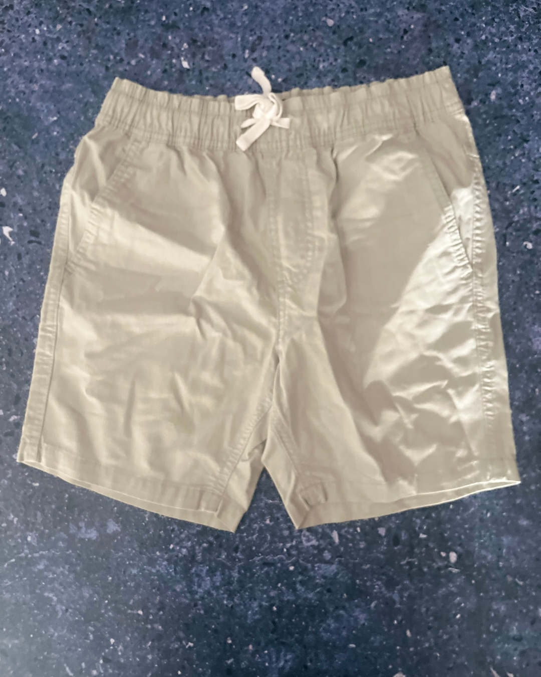 Cotton On khaki shorts XX Small (10/12Y)