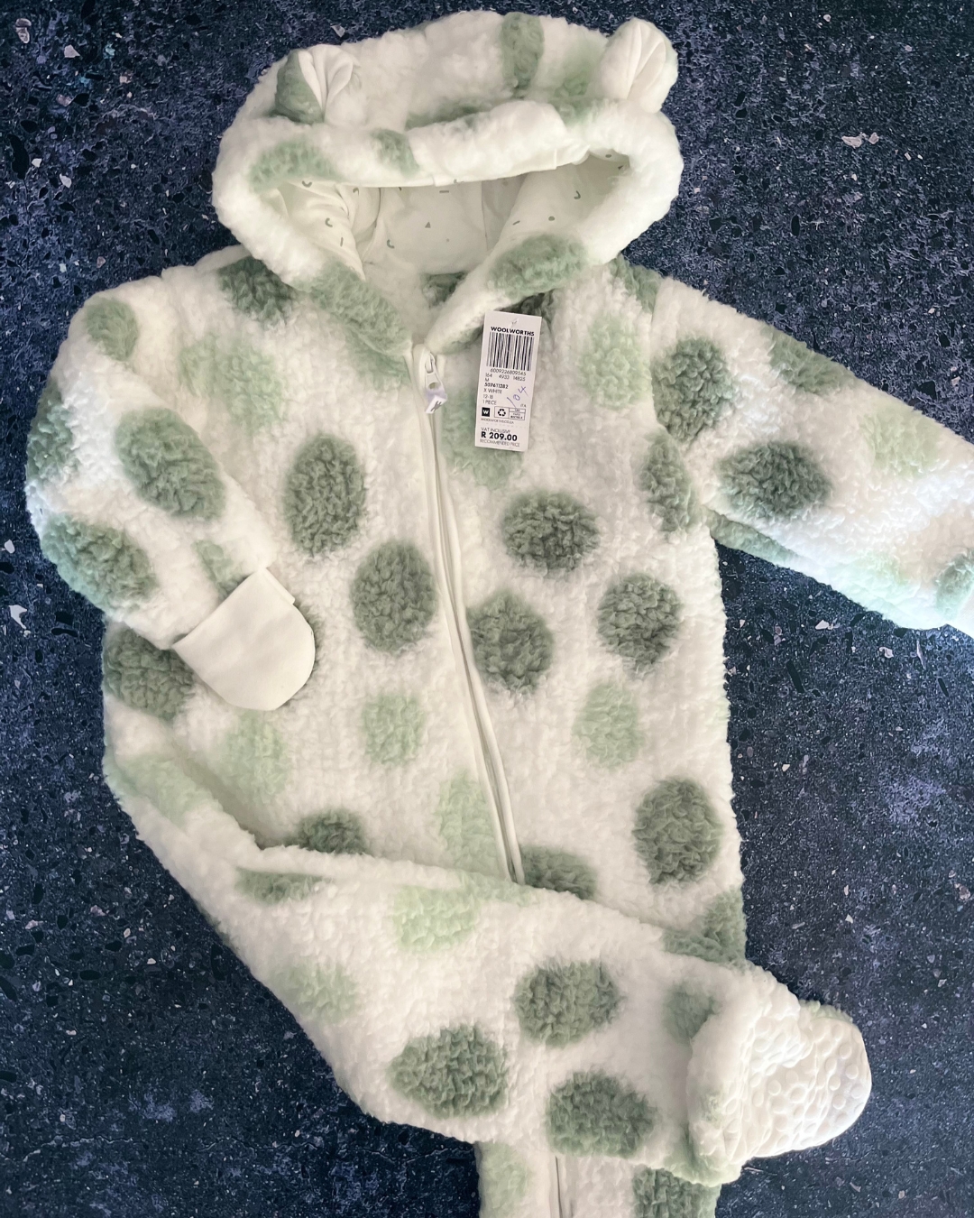 *NEW* Woolworths white and green fleece onesie 12/18M