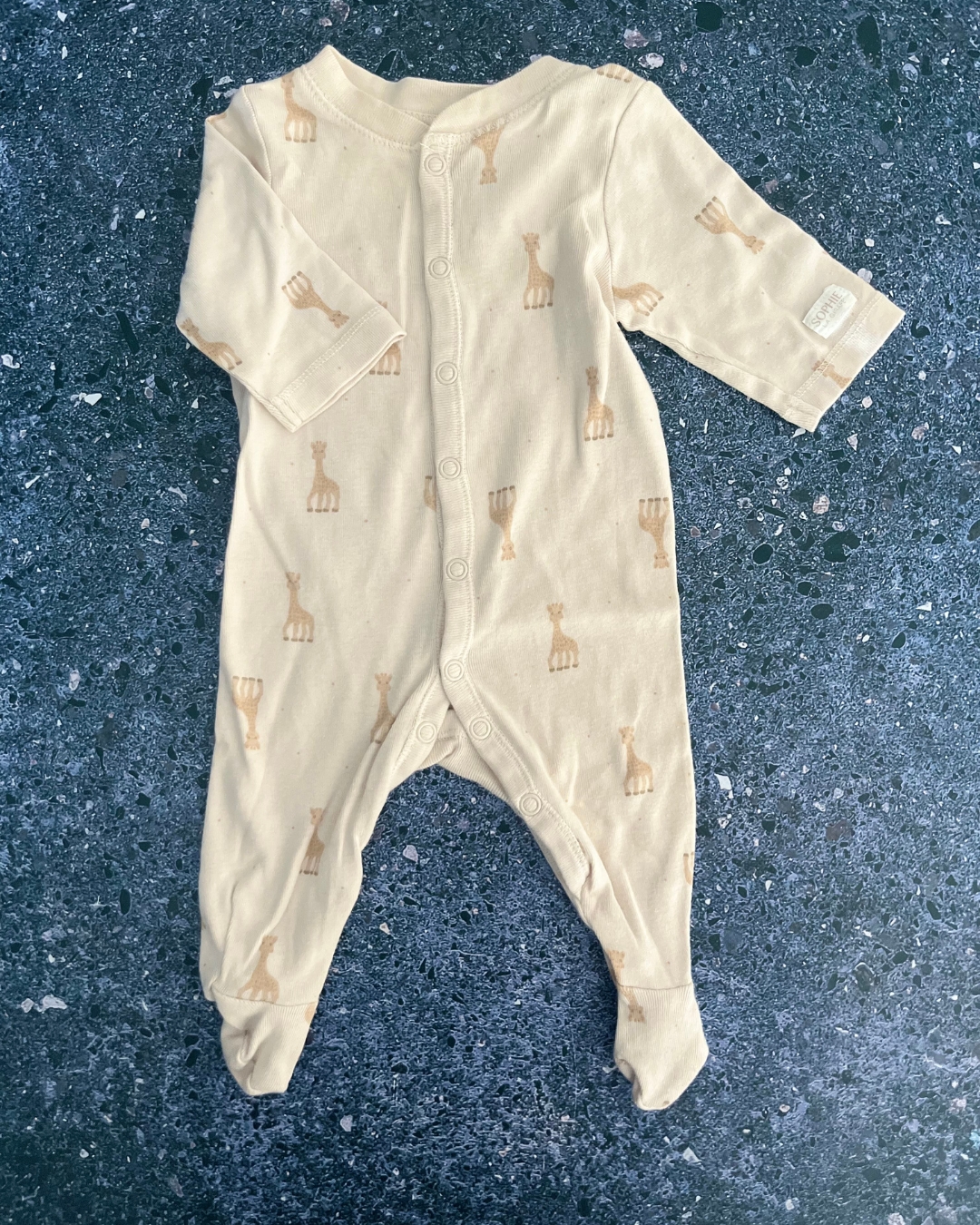 H&M beige Sophie onesie Newborn