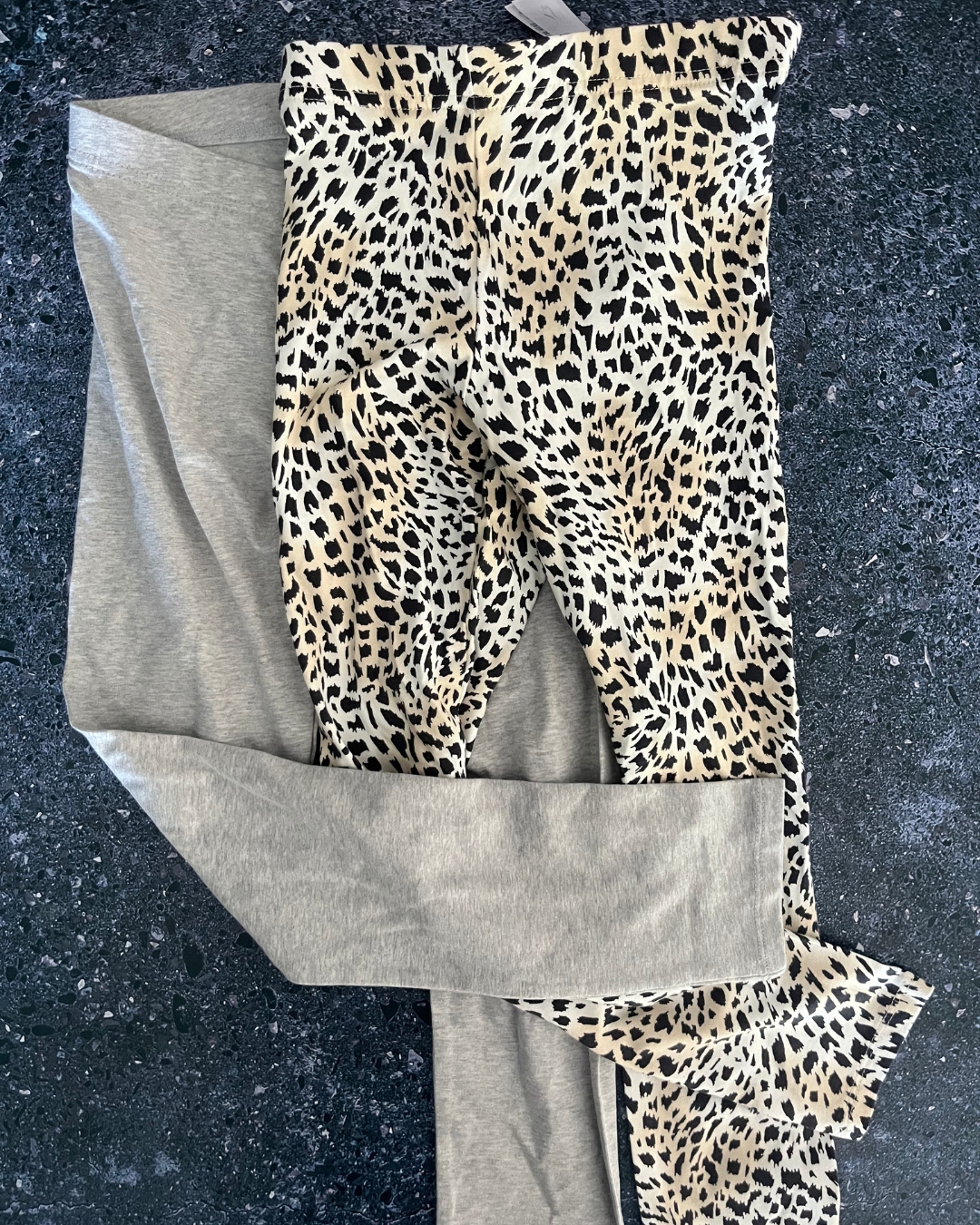 *NEW* F&F set of pants in grey and leopard print 9/10Y