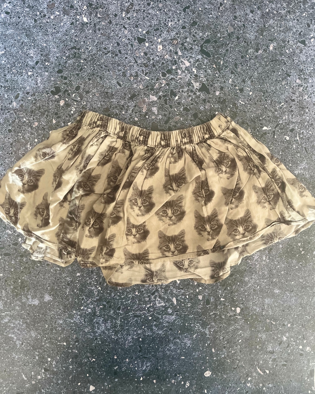Gap grey cat skirt 3Y