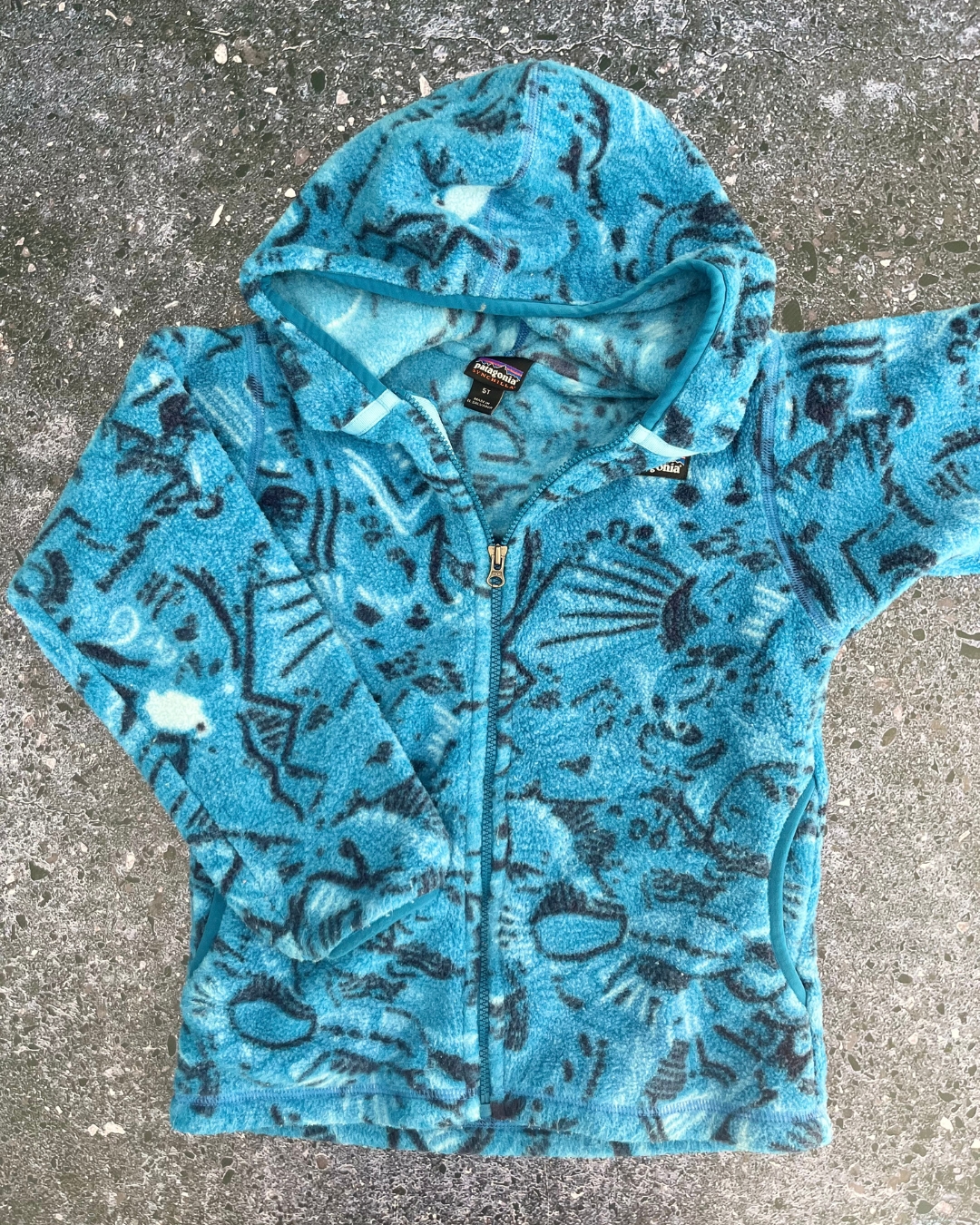 Patagonia fleece patterned hoodie 5Y