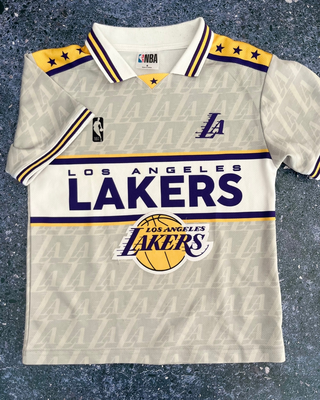 Cotton On LA Lakers shirt 6Y