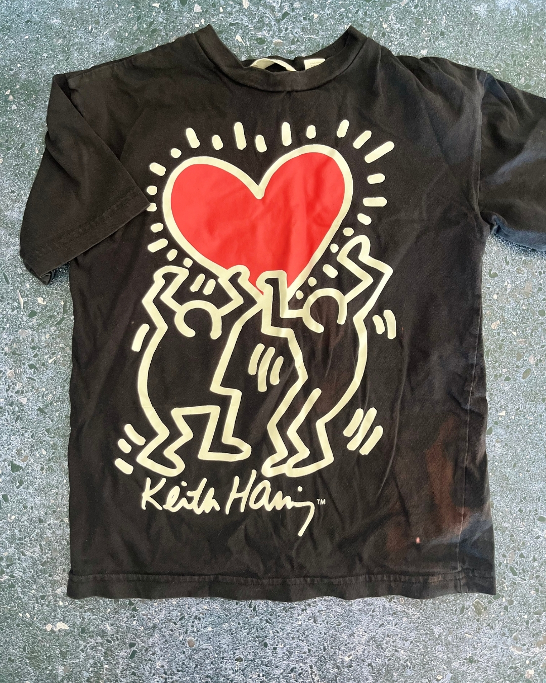 H&M black Keith hanj T-shirt 6/8Y