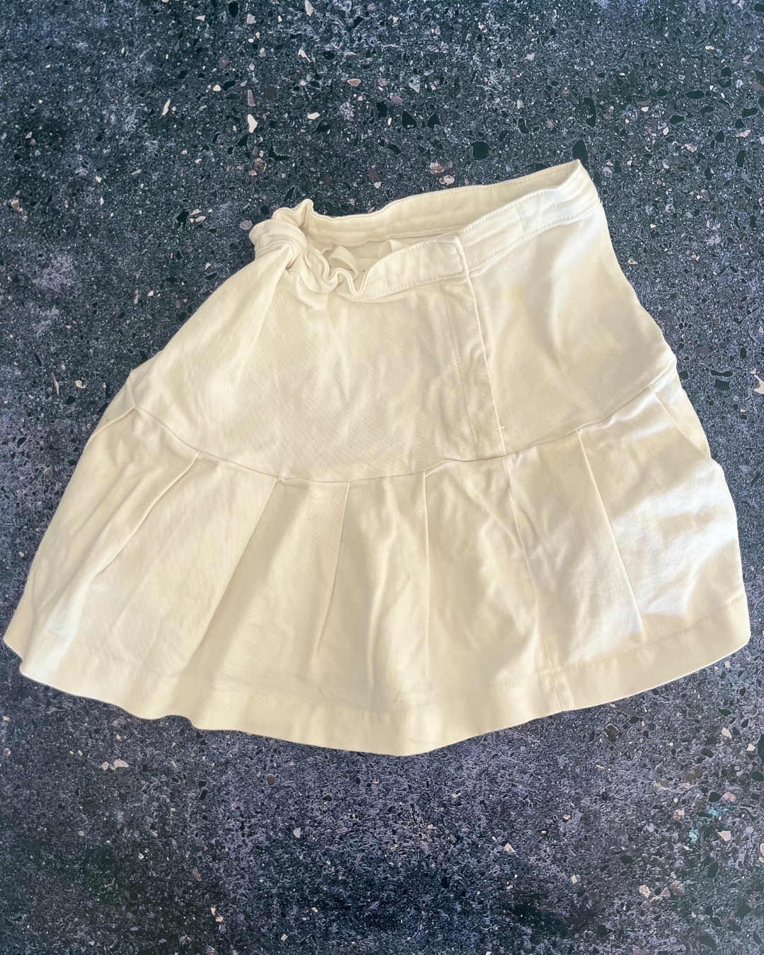 H&M white ruffled skirt 10/11Y