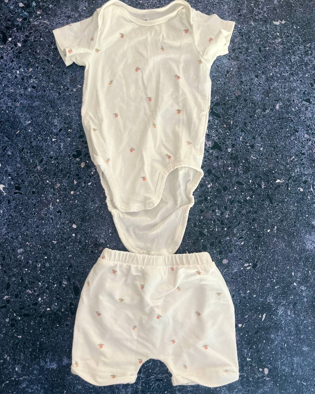 H&M white apples baby grow and shorts 4/6M
