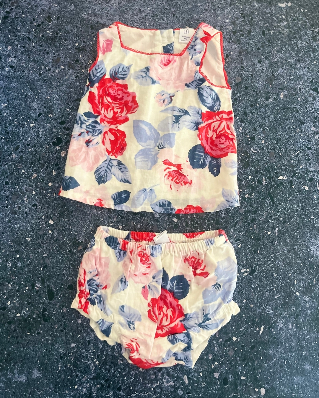 Gap white floral top and bloomer 3/6M