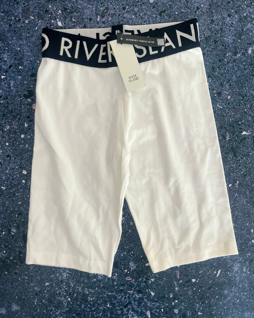 *NEW* River Island white shorts 7/8Y
