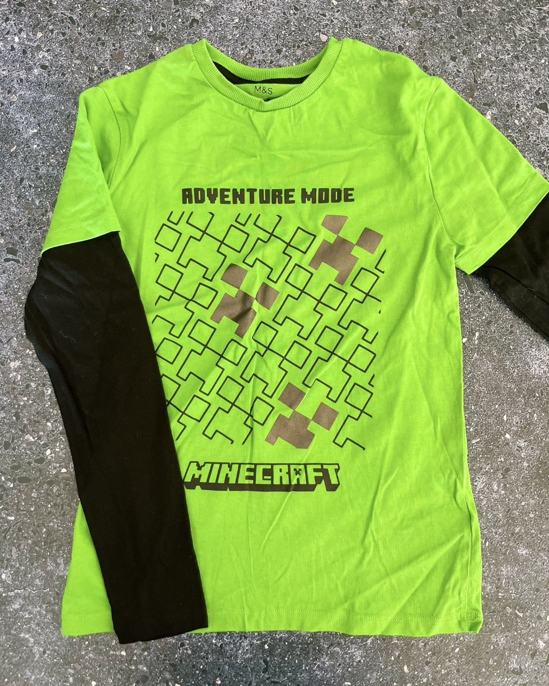 M&S green Minecraft long sleeve top 9/10Y
