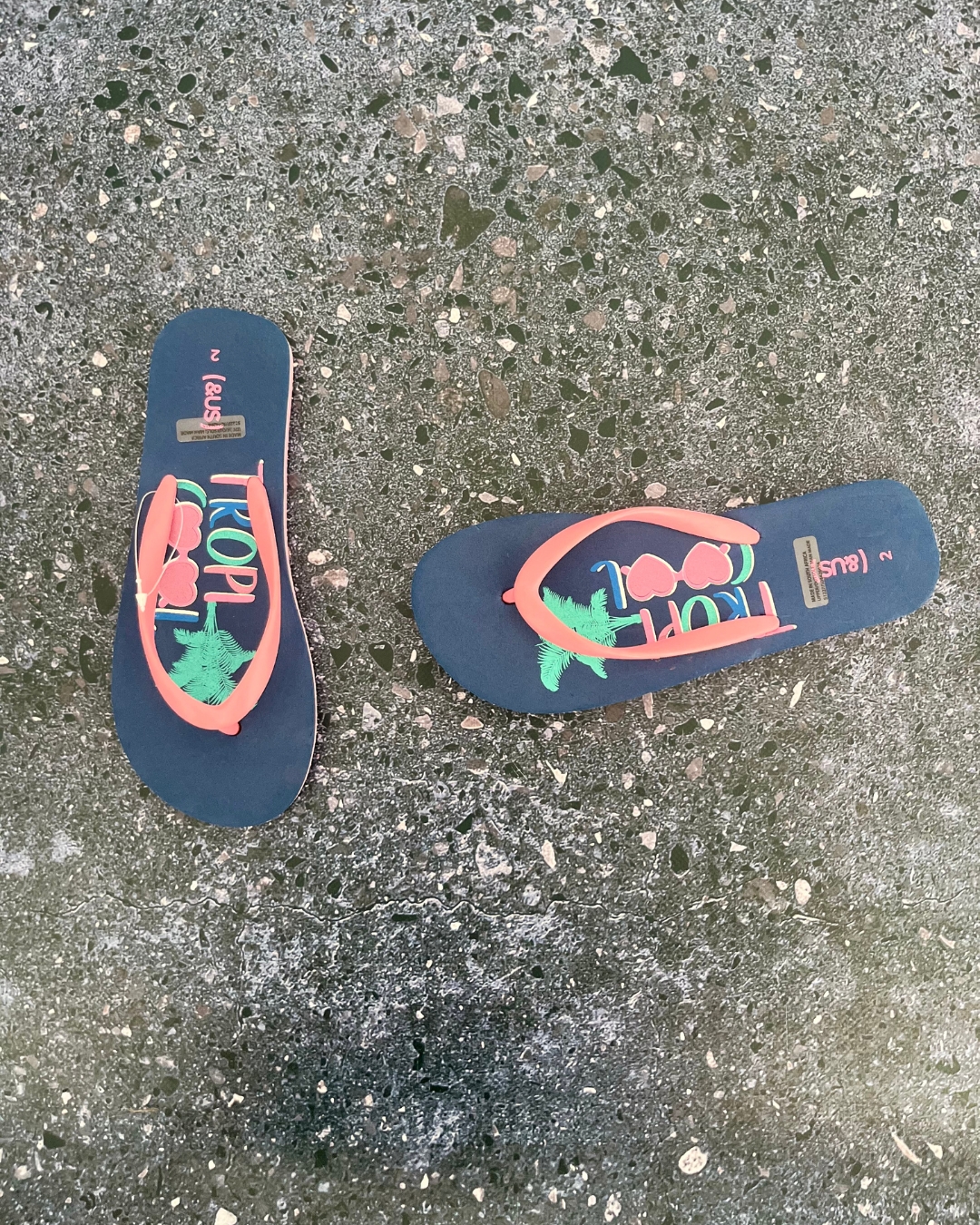 *NEW* &US blue and pink flops Size 2 Adult