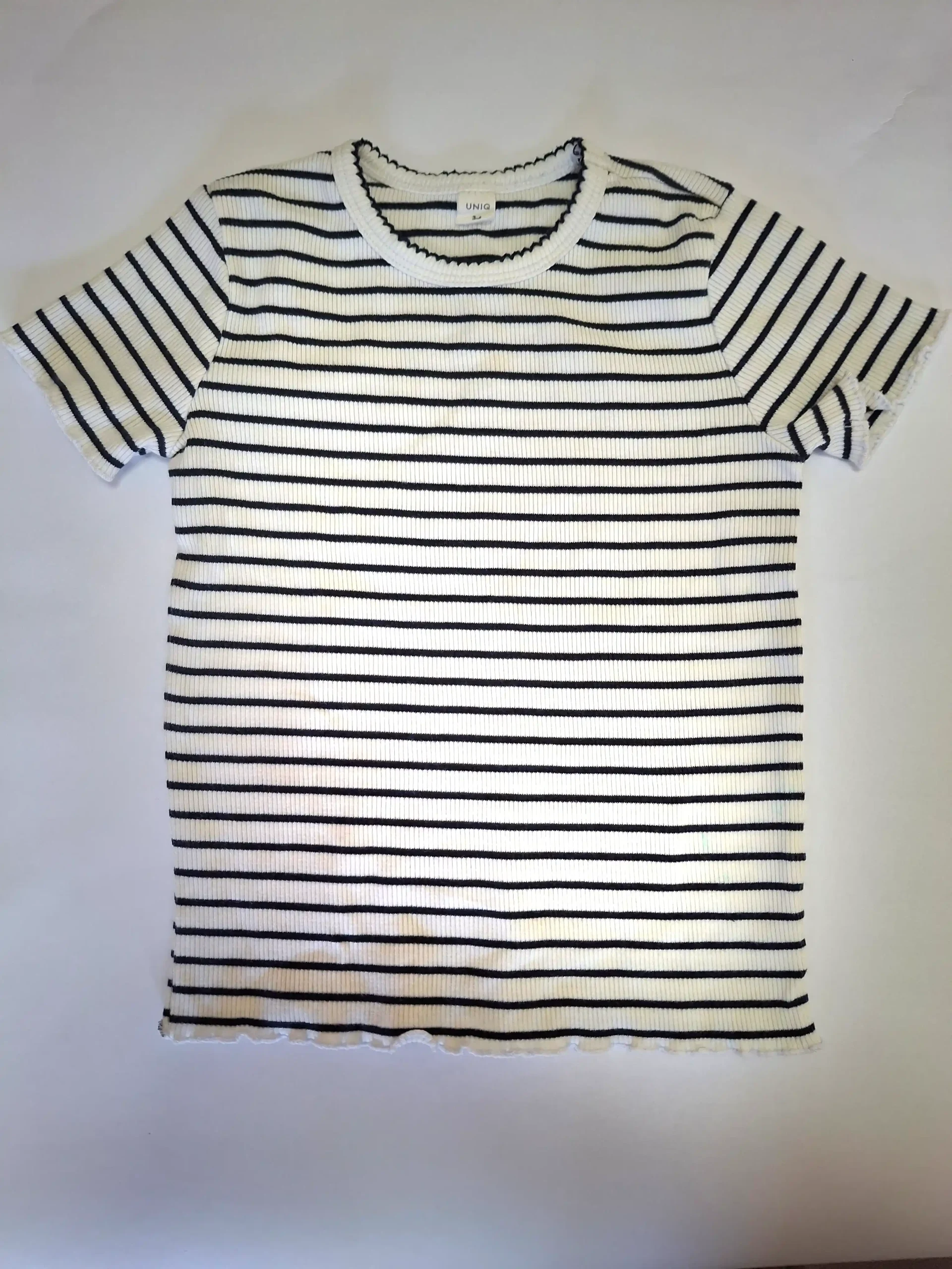 Uniq thin navy stripped short sleeved top 3-4Y