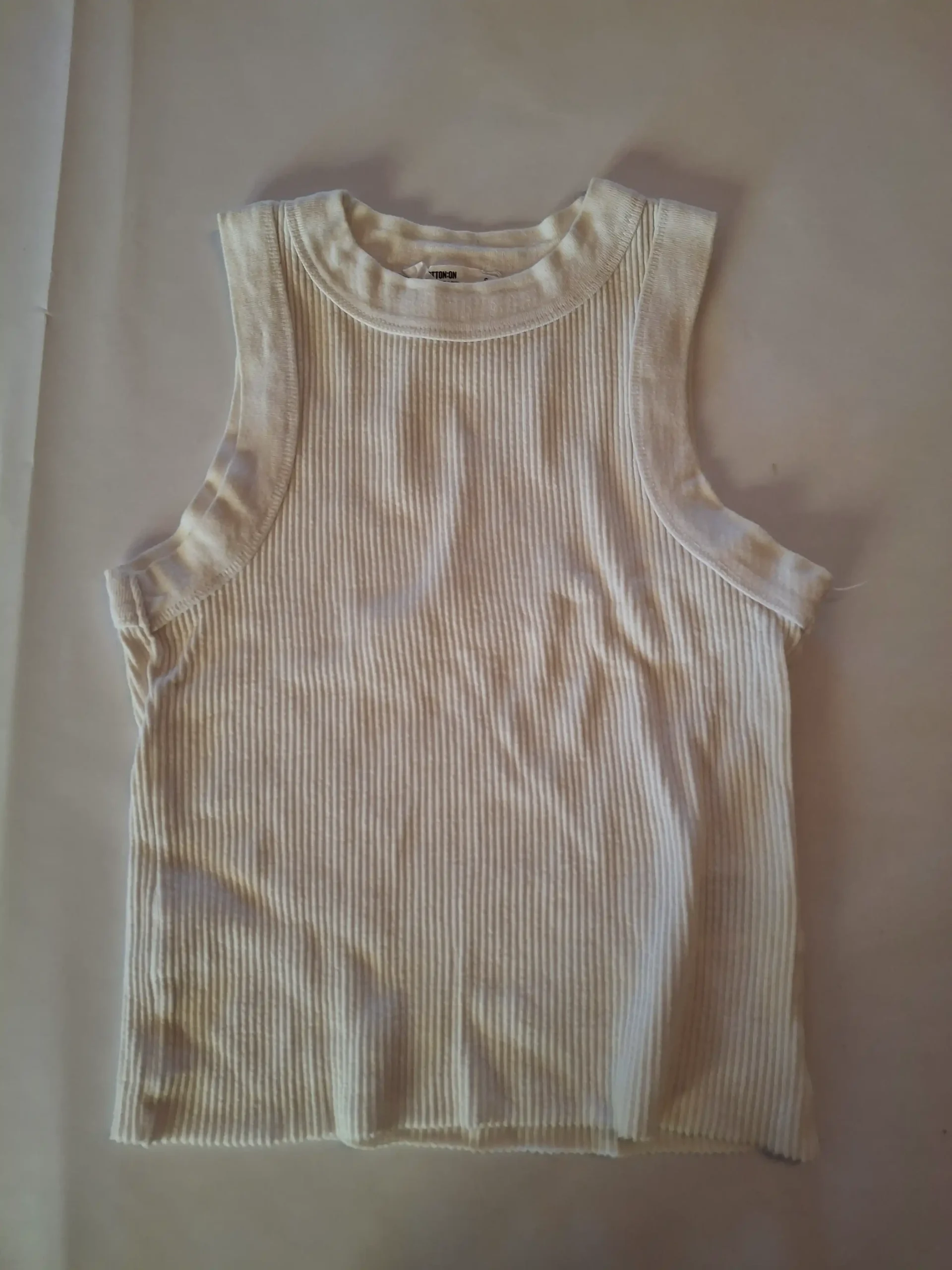 White tank top size S